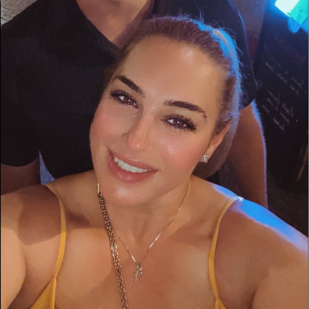 Meet your Posher, Georgia